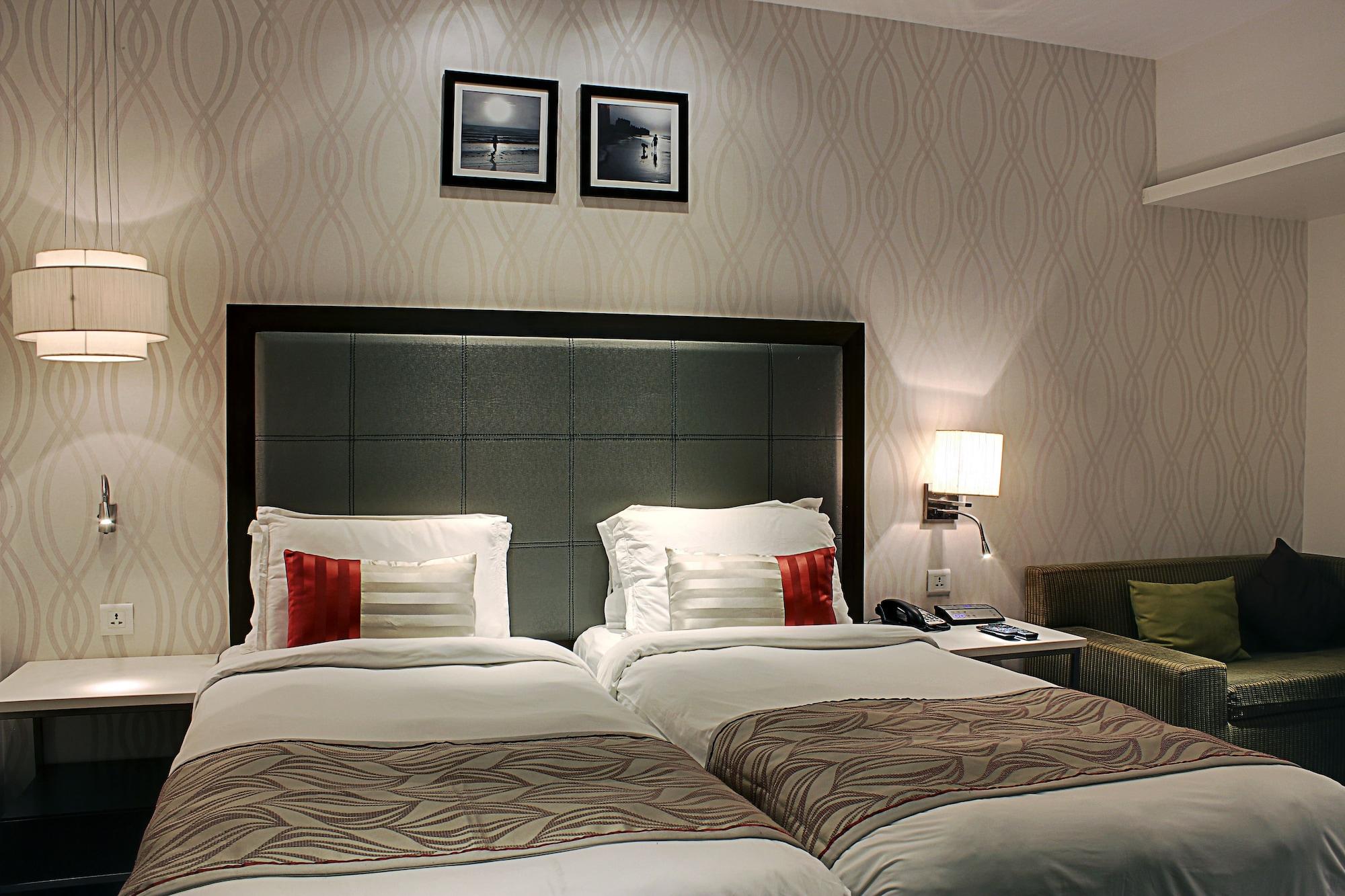 The Sahil Hotel Bombay Extérieur photo